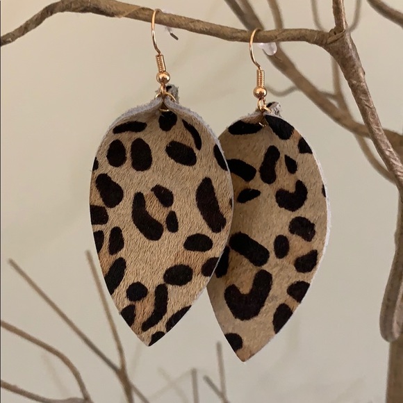 Tan Leopard Teardrop Earrings - Picture 3 of 4